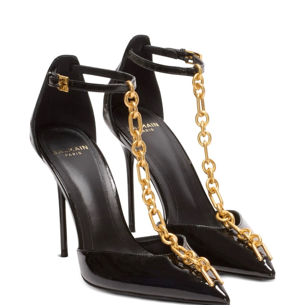 Brand new with box Balmain Black and Gold Chain leather pump